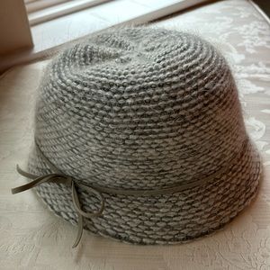 Grey & white wool blend bucket hat.